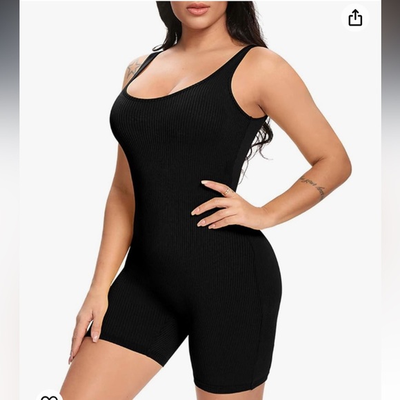 Black seamless bodysuit - Picture 1 of 4